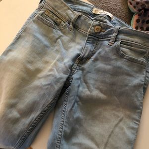 Hollister jeans